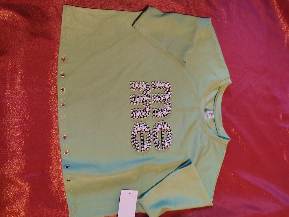 SAL T-Shirt Womens M Green Short Sleeve Grommet Hem Crew Tee With Tags